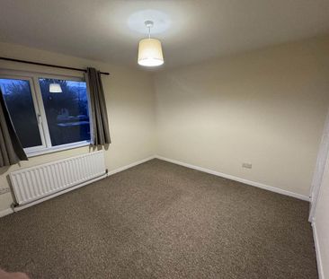 82 Ballycraigy Ring, Larne, BT40 2ET - Photo 4