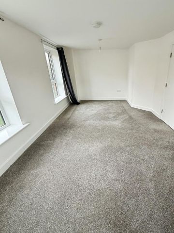 2 bedroom semi-detached house to rent - Photo 2