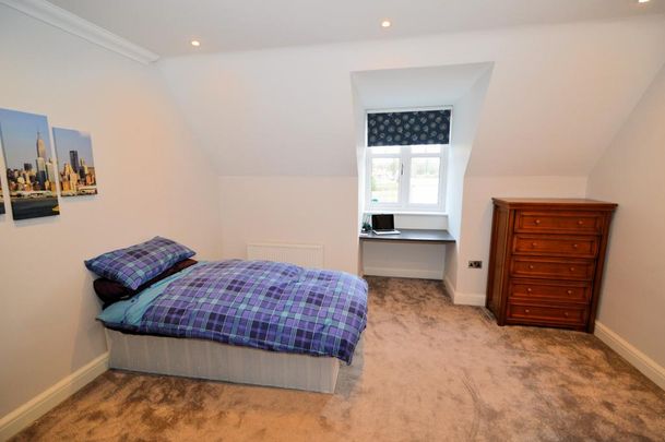 2 bedroom penthouse to rent - Photo 1