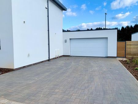 3 bedroom detached house to rent - Photo 4