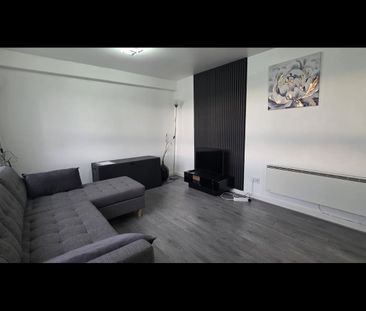 Room in a Shared Flat, City View, M7 - Photo 3