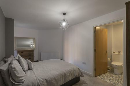 2 bedroom apartment to rent - Photo 4