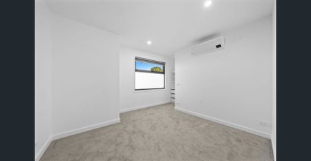 🏡 Brand New, Stylish & Ready to Move In! ✨ - Photo 5