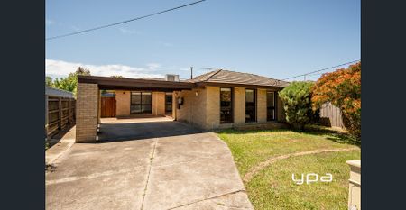 Charming, Comfortable & Convenient - Photo 3