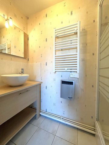 Location Appartement 4 pièces 81m² - Photo 3