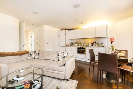 Islington on the Green, 12A Islington Green, Islington, London, N1 2XN - Photo 2