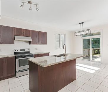 78 WHITE SANDS Way, Wasaga Beach, Ontario, L9Z0E1 - Photo 3