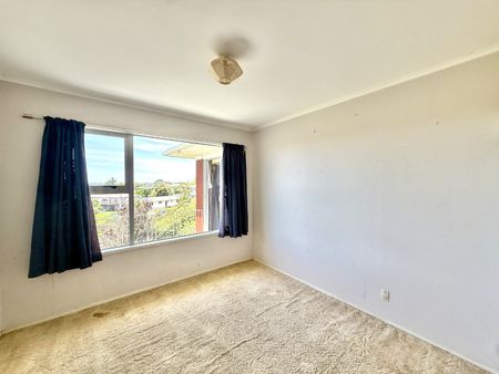 3 Bedroom Unit With Garage - Photo 3