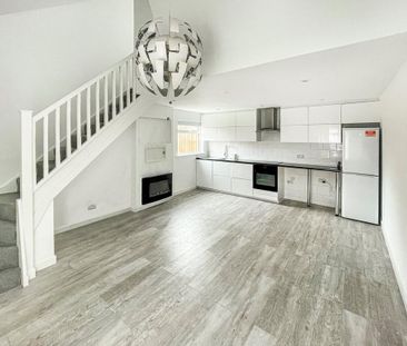 1 bedroom semi-detached house to rent - Photo 1