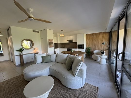 Location Appartement 3 pièces 68m² MARSEILLE 7ème - Photo 1