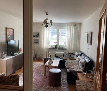 Ekholmsvägen, Skärholmen - Photo 1