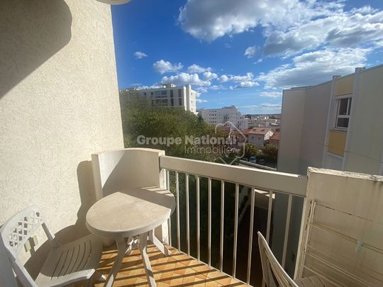 NIMES - POMPIDOU, - Photo 1