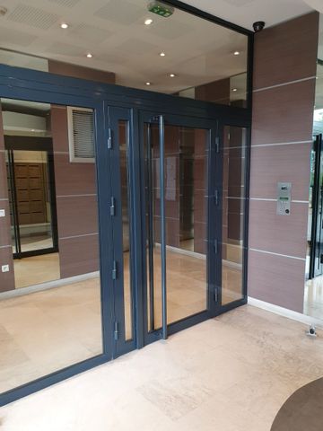 Location Appartement 3 pièces 69m² COLOMBES 92700 - Photo 4