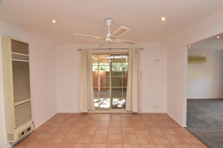 12/40 Sid Barnes Crescent, Gordon. - Photo 4