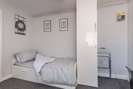 1 bedroom property to rent - Photo 2