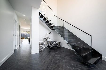 Luxurious Four-Bedroom Family Home - Photo 4