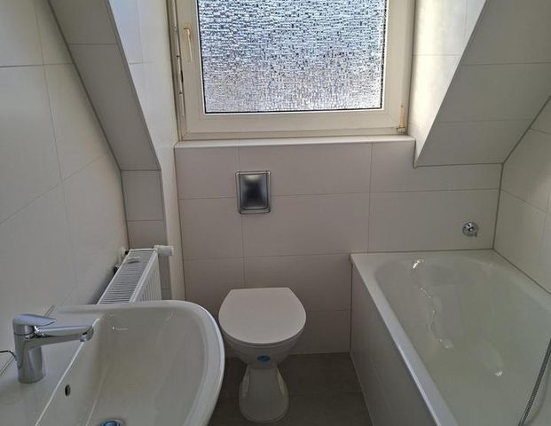 3-Zimmer-Wohnung + Spitzboden - Photo 1