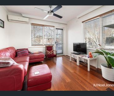 8/10 Dickens St , ELWOOD - Photo 4