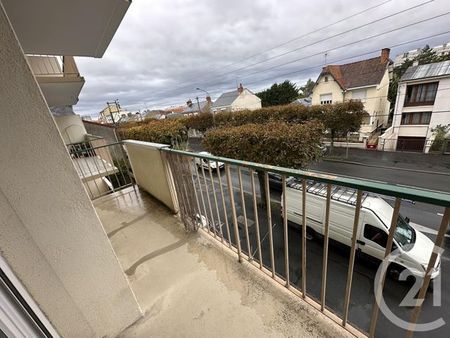 Appartement T2 à louer 2 pièces - 44,17 m2 CHATEAUROUX - 36 - Photo 2