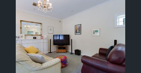 Home at last - Photo 2