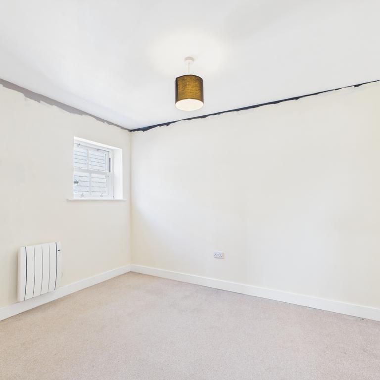 2 bedroom penthouse to rent - Photo 1