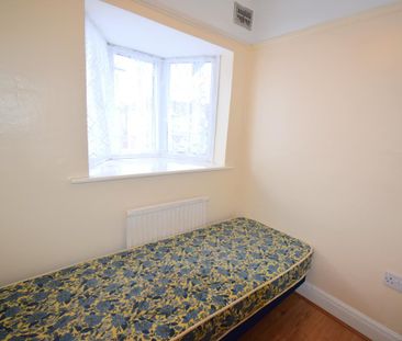 3 bedroom terraced house to rent - Photo 6