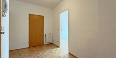 Sonnige 2 Zimmer Dachgeschoss Wohnung mit großzügigem Wohnbereich - Photo 3