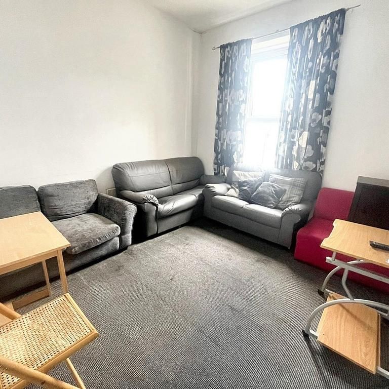 7 bedroom house to rent - Photo 1