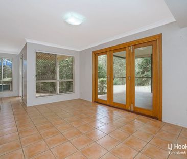 Quality 4 Bedroom Home Offering Style, Space and Location. Mid-term... - Photo 3