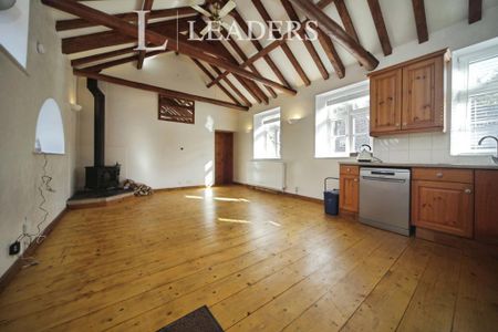 3 bedroom bungalow to rent - Photo 3