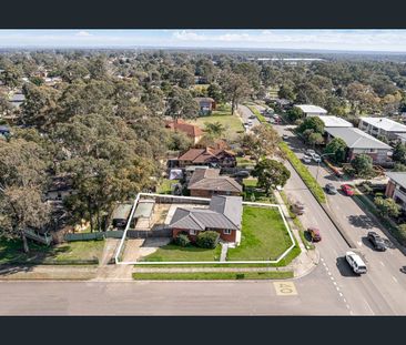 Comfortable 3-Bedroom Home in a Quiet Bidwill Location!! - Photo 1