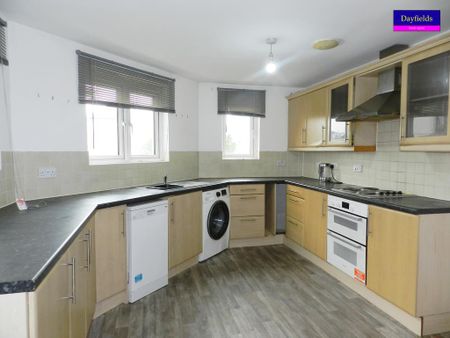 2 bedroom flat to rent - Photo 5