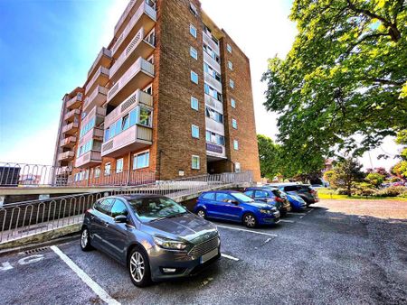 Boundary Road, Worthing - Photo 2