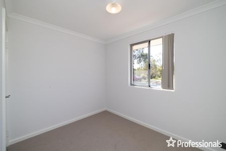 1/43 A Lord Street, Eden Hill WA 6054 - Photo 3