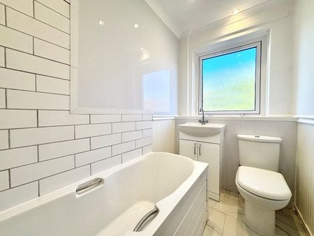 Lithgow Crescent, Paisley, PA2 6UN - Photo 5