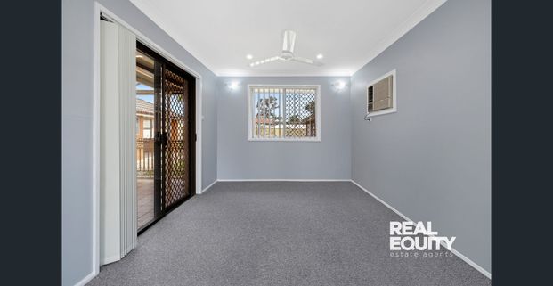 Family Residence with a Fresh Interior - Photo 1