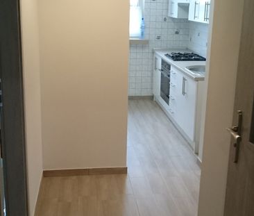 mazowieckie, Warszawa, Targówek, Targówek Mieszkaniowy, Smoleńska - Photo 3