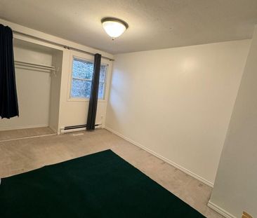 Condo Townhouse For Lease | X8138774 - Photo 5