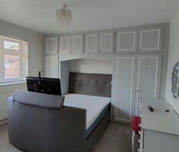 House share to rent - Photo 1