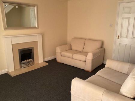 2 bedroom terraced house to rent - Photo 4