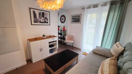 Location Appartement 1 pièce 20m² ORLEANS 45100 - Photo 2