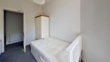 4 bedroom flat to rent - Photo 5