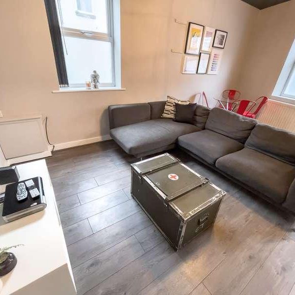 Holt Road, L7 - Photo 1