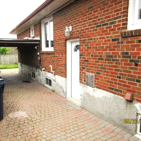 For Lease - 100 Snowood Court, Toronto, Ontario - Photo 4