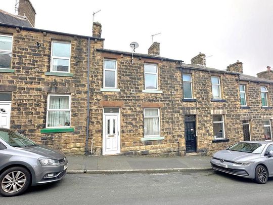 2 bedroom terraced house to rent - Photo 1
