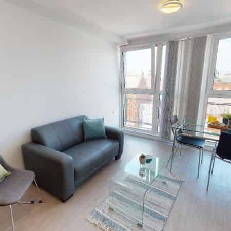 Penthouse 1 Bed - Photo 1