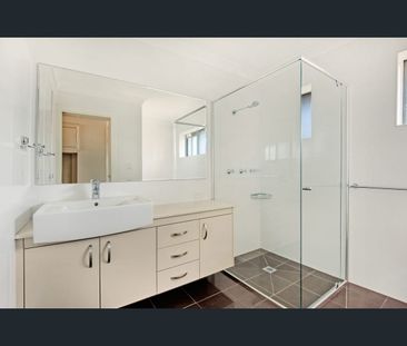22/22 Commodore Drive, Paradise Waters, Qld 4217 - Photo 6