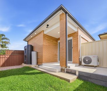 Modern & Private Brand New Two Bedroom Granny Flat - Photo 4