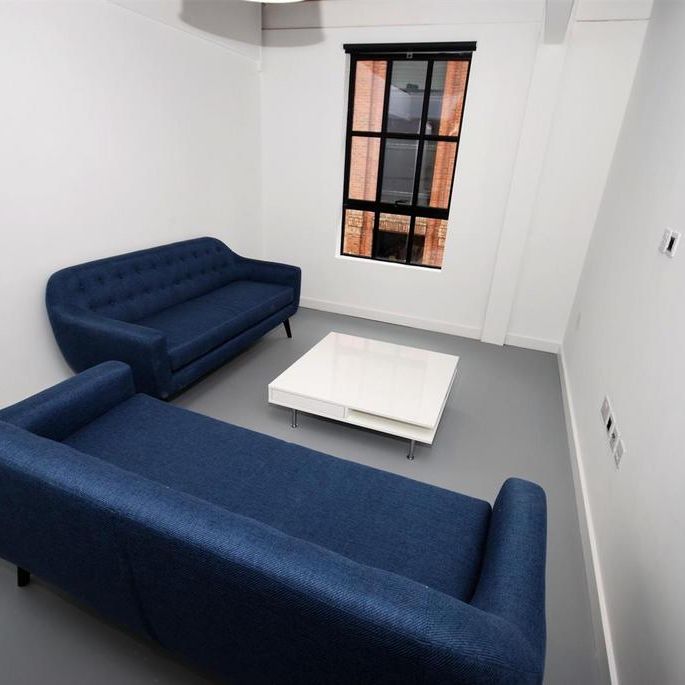 6 bedroom apartment to rent - Photo 1