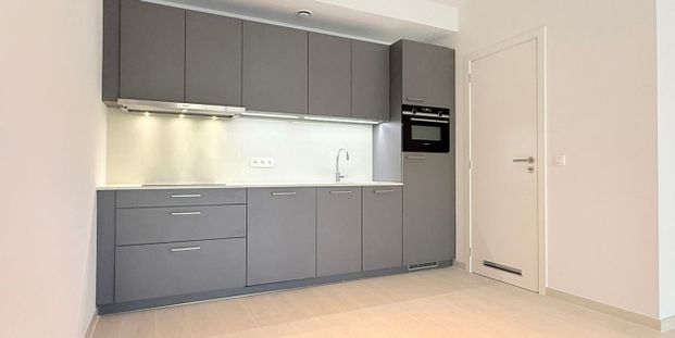 Appartement te huur in Waterloo voor € 1.200 met 1 slaapkamer - Photo 1